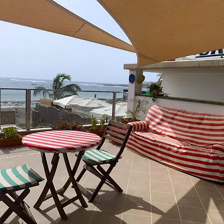 Apartamento Con Encanto En La Playa Frente Al Mar 
