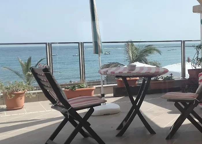 Con Encanto En La Playa Frente Al Mar 