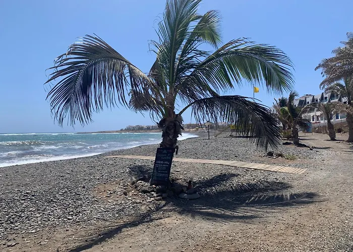 Con Encanto En La Playa Frente Al Mar 