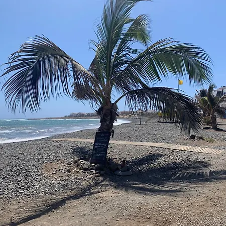 Con Encanto En La Playa Frente Al Mar 