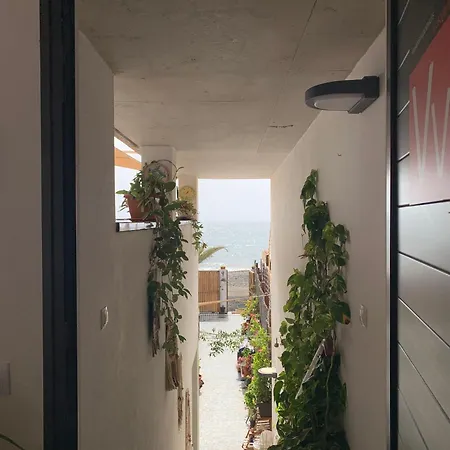 Con Encanto En La Playa Frente Al Mar 