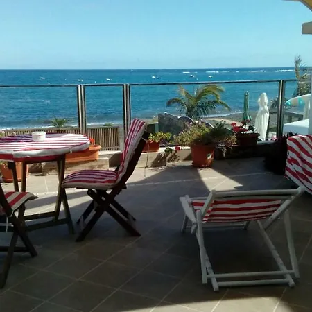 Con Encanto En La Playa Frente Al Mar 