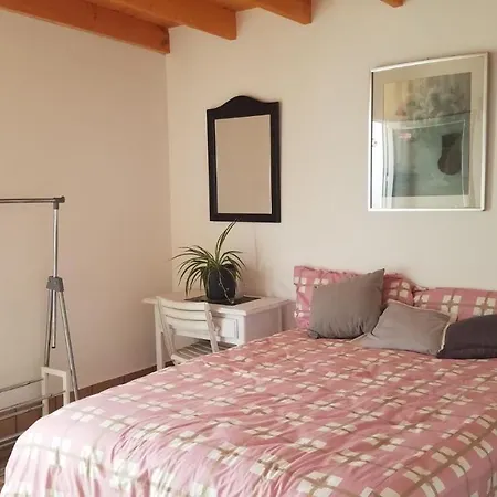 Con Encanto En La Playa Frente Al Mar 