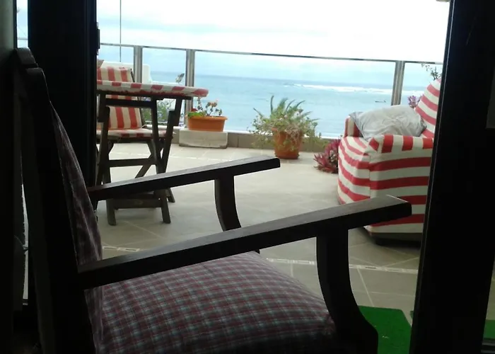 Con Encanto En La Playa Frente Al Mar 