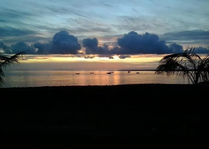 Con Encanto En La Playa Frente Al Mar 